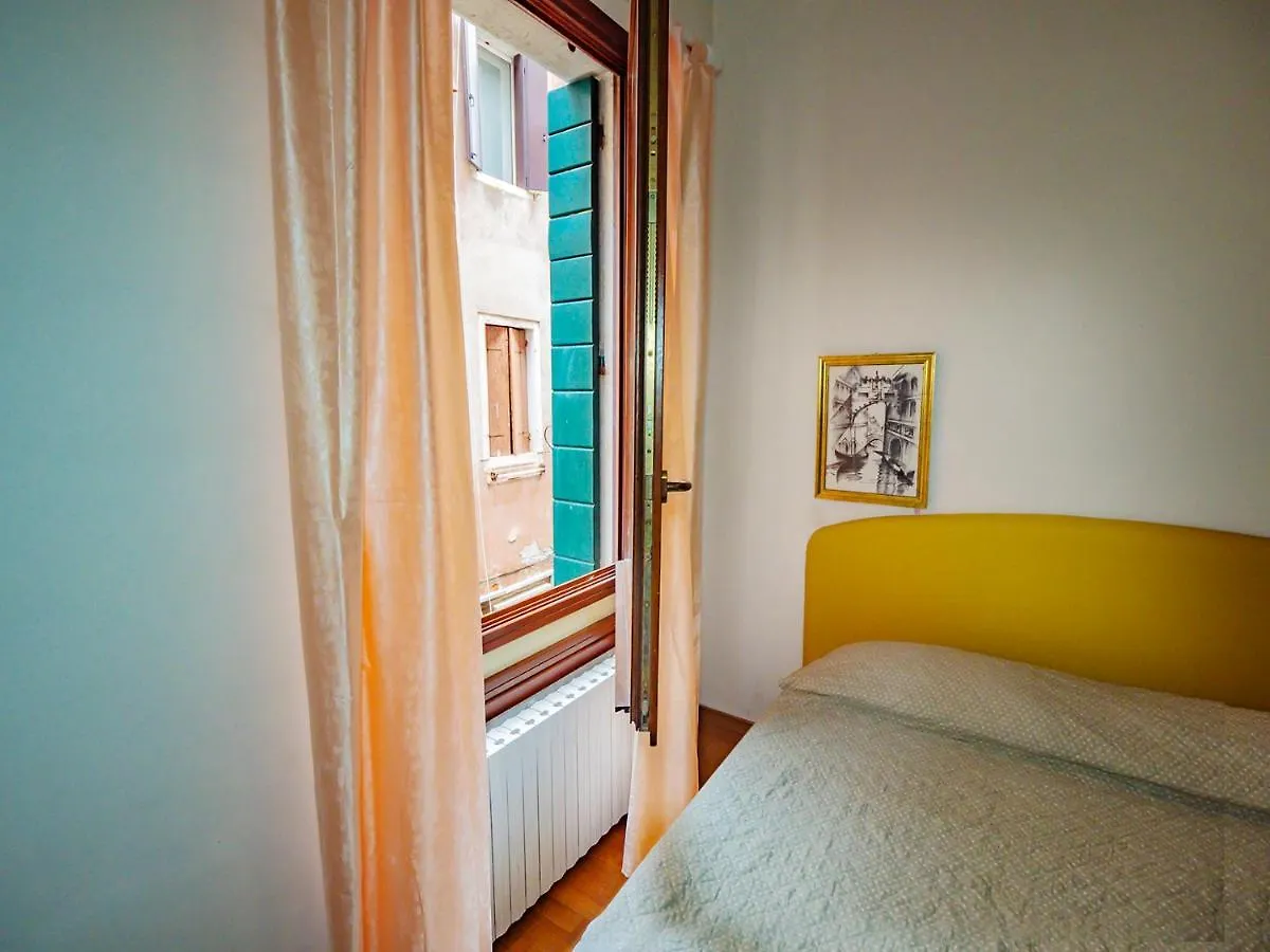 Love Island Venice Apartment